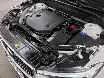 2023 Volvo XC60 с пробегом 17 517 км