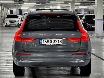 2021 Volvo XC60 с пробегом 47 913 км