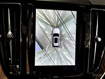 2021 Volvo XC60 с пробегом 47 913 км