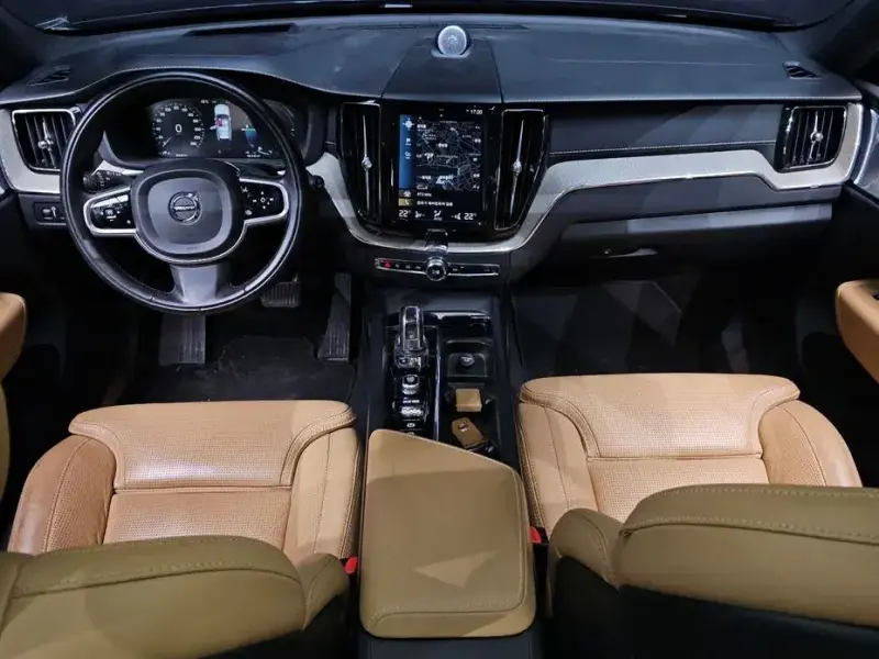 2019 Volvo XC60 с пробегом 86 934 км