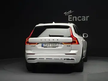 2023 Volvo XC60 с пробегом 38 793 км