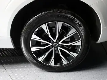 2023 Volvo XC60 с пробегом 38 793 км