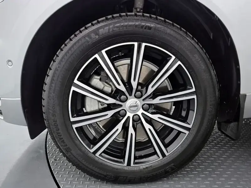 2020 Volvo XC60 с пробегом 39 883 км
