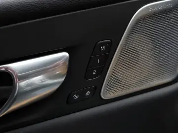 2023 Volvo XC60 с пробегом 38 793 км