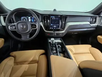 2020 Volvo XC60 с пробегом 39 883 км