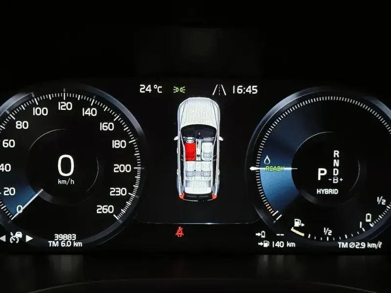 2020 Volvo XC60 с пробегом 39 883 км