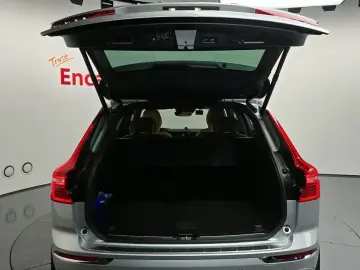 2020 Volvo XC60 с пробегом 39 883 км