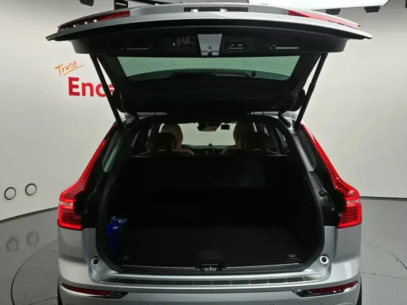 2020 Volvo XC60 с пробегом 39 883 км