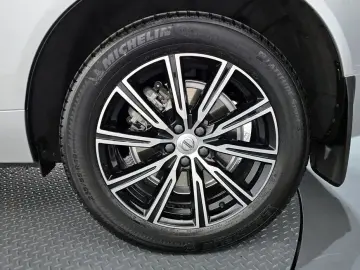 2020 Volvo XC60 с пробегом 39 883 км
