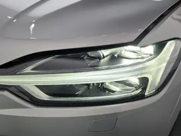 2020 Volvo XC60 с пробегом 39 883 км