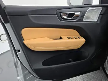 2020 Volvo XC60 с пробегом 39 883 км