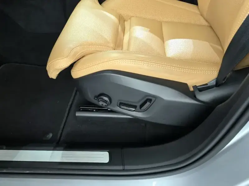 2020 Volvo XC60 с пробегом 39 883 км