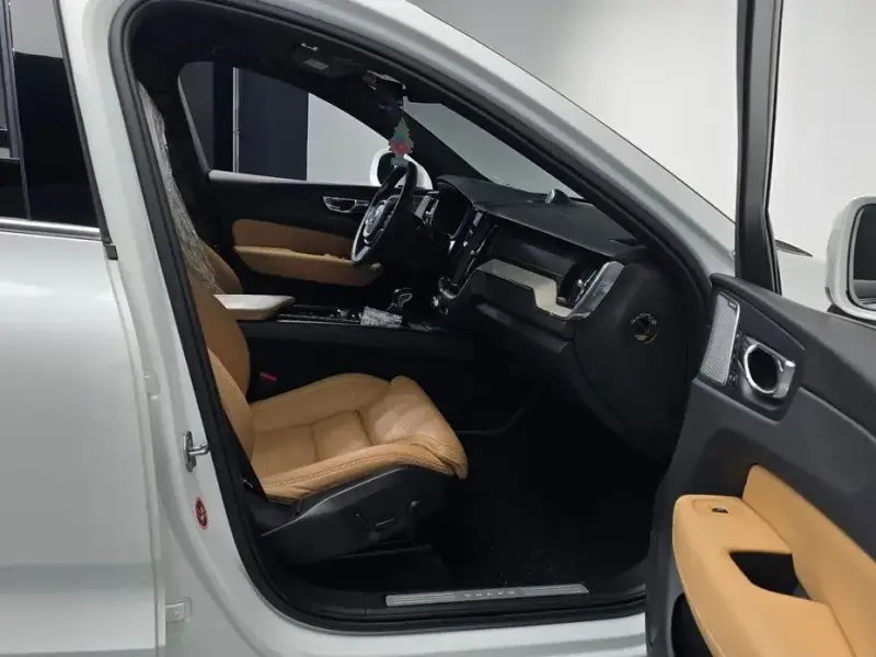2017 Volvo XC60 с пробегом 132 533 км