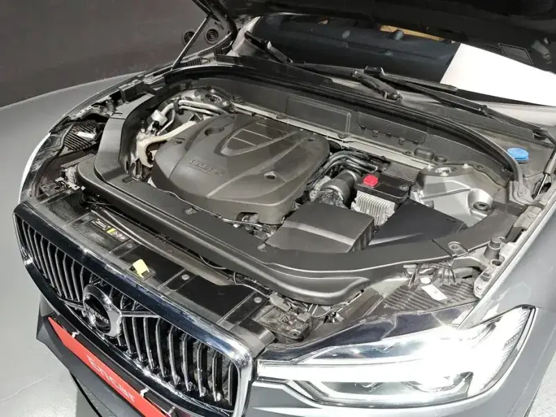2019 Volvo XC60 с пробегом 90 158 км