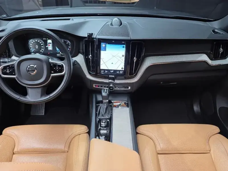 2019 Volvo XC60 с пробегом 90 158 км