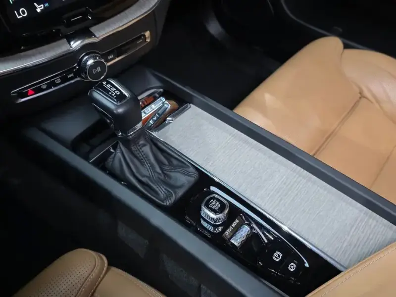 2019 Volvo XC60 с пробегом 90 158 км