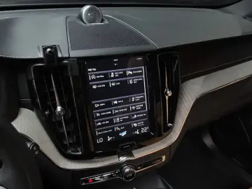 2019 Volvo XC60 с пробегом 90 158 км