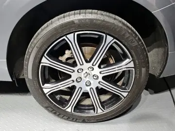 2019 Volvo XC60 с пробегом 90 158 км