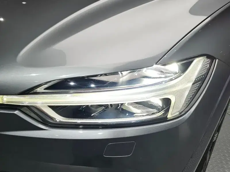 2019 Volvo XC60 с пробегом 90 158 км