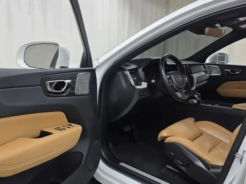 2018 Volvo XC60 с пробегом 202 358 км