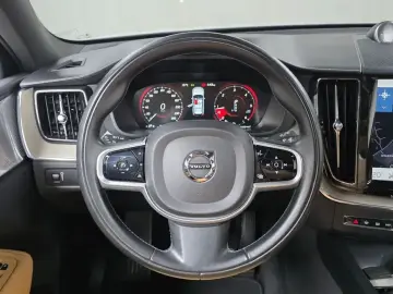 2018 Volvo XC60 с пробегом 202 358 км