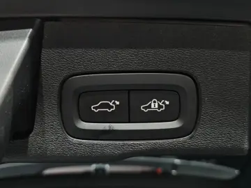 2019 Volvo XC60 с пробегом 90 158 км