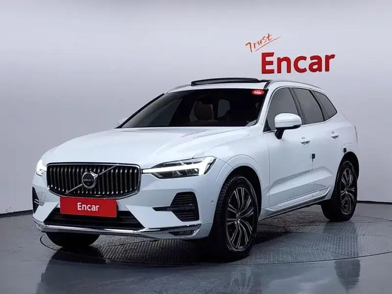 2022 Volvo XC60 с пробегом 41 134 км
