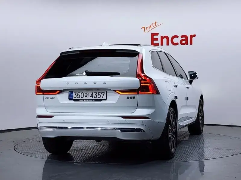 2022 Volvo XC60 с пробегом 41 134 км
