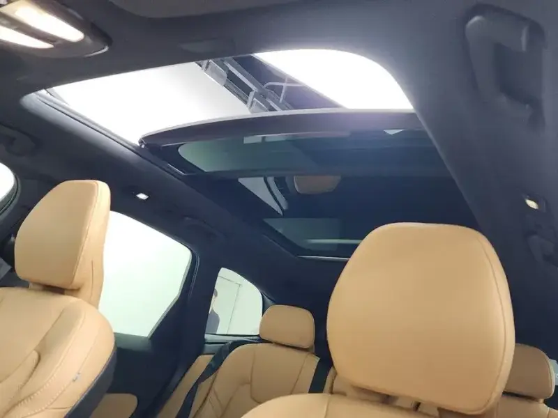 2022 Volvo XC60 с пробегом 41 134 км