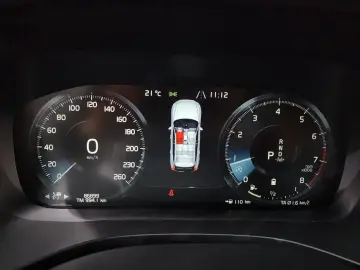 2021 Volvo XC60 с пробегом 86 899 км
