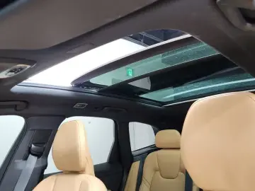 2021 Volvo XC60 с пробегом 86 899 км