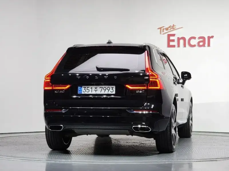 2021 Volvo XC60 с пробегом 95 255 км