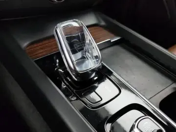 2021 Volvo XC60 с пробегом 95 255 км