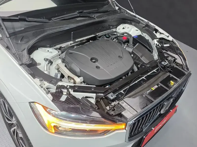 2022 Volvo XC60 с пробегом 53 166 км