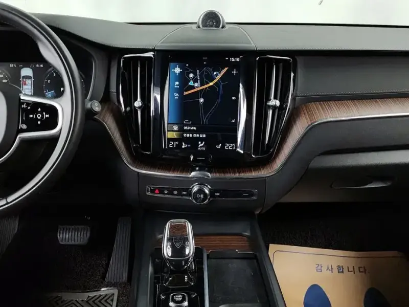 2021 Volvo XC60 с пробегом 95 255 км
