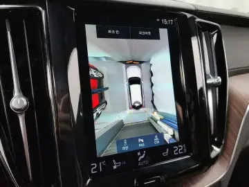 2021 Volvo XC60 с пробегом 95 255 км