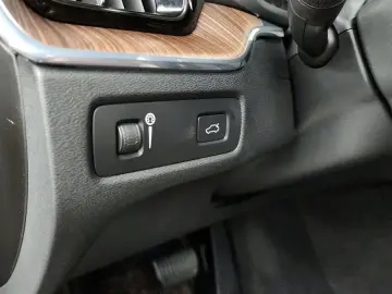 2021 Volvo XC60 с пробегом 95 255 км