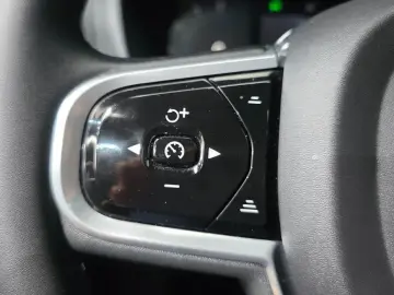 2022 Volvo XC60 с пробегом 53 166 км