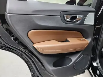 2021 Volvo XC60 с пробегом 95 255 км