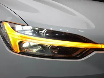2022 Volvo XC60 с пробегом 53 166 км