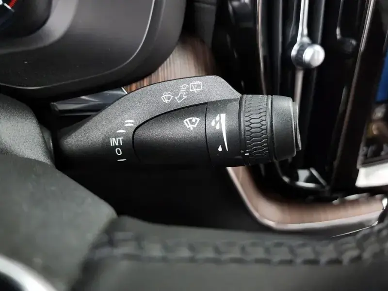 2021 Volvo XC60 с пробегом 95 255 км