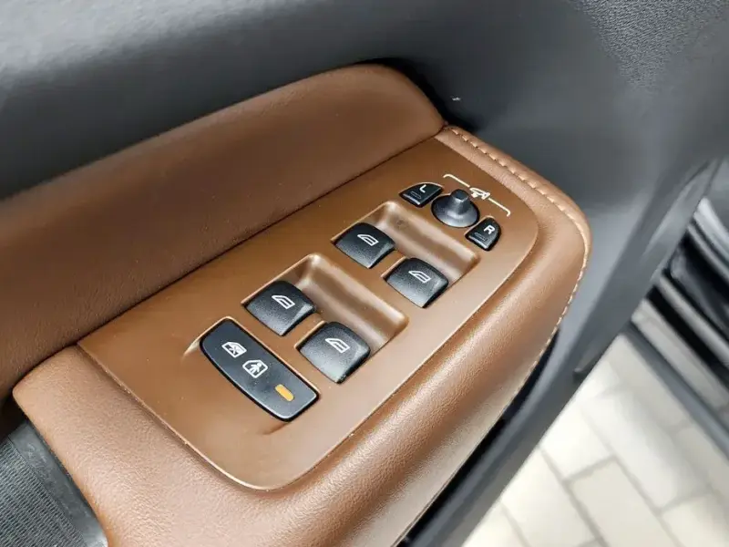 2021 Volvo XC60 с пробегом 95 255 км