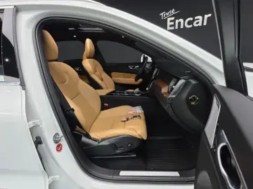 2022 Volvo XC60 с пробегом 53 166 км