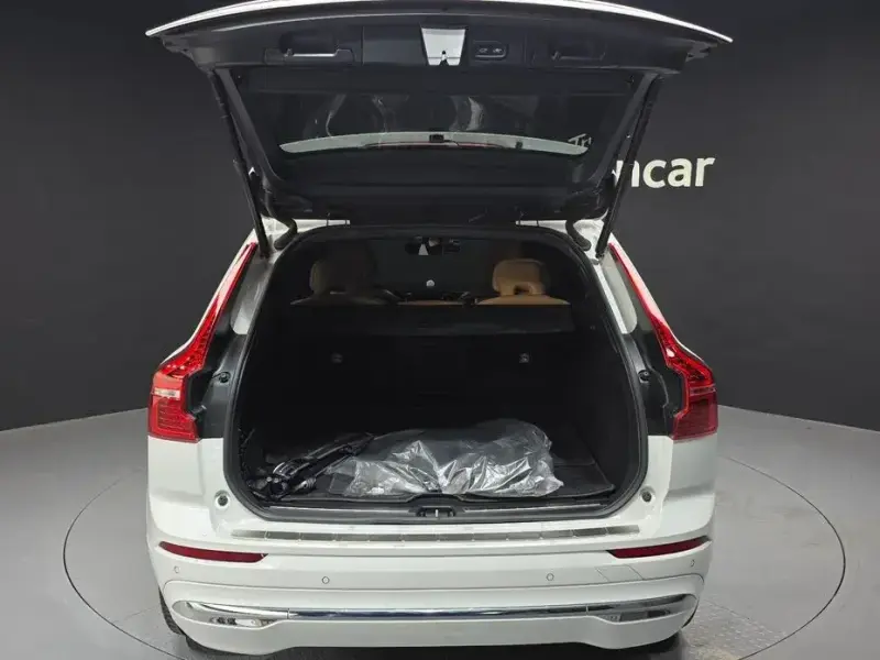 2022 Volvo XC60 с пробегом 53 166 км