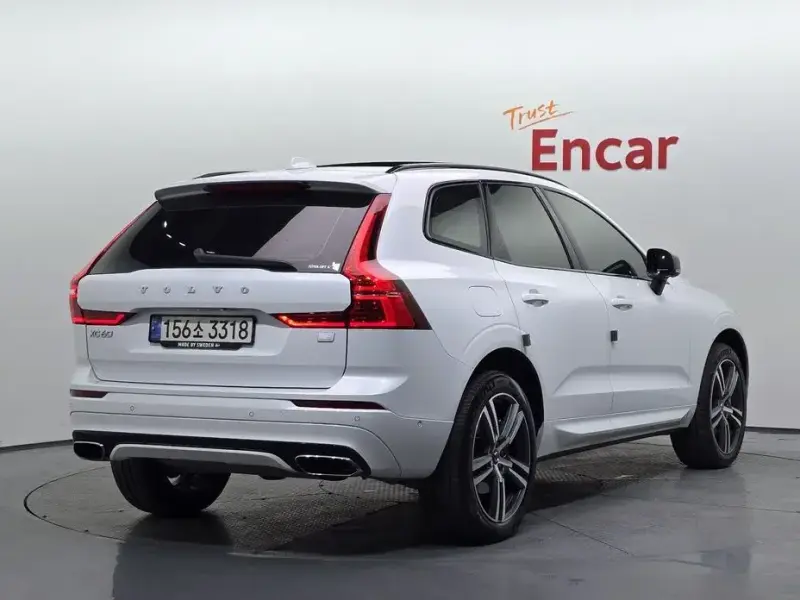2020 Volvo XC60 с пробегом 83 825 км