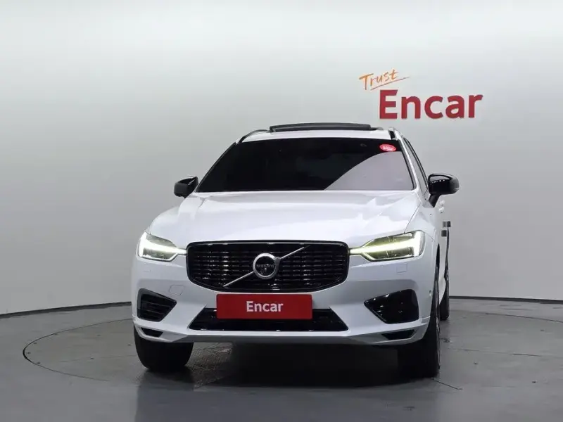 2020 Volvo XC60 с пробегом 83 825 км