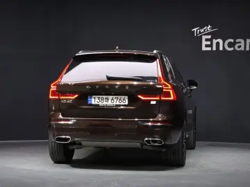 2021 Volvo XC60 с пробегом 69 667 км