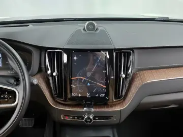 2021 Volvo XC60 с пробегом 69 667 км