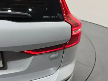 2020 Volvo XC60 с пробегом 83 825 км