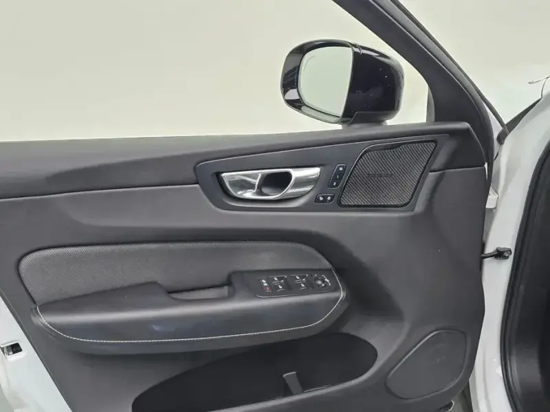 2020 Volvo XC60 с пробегом 83 825 км